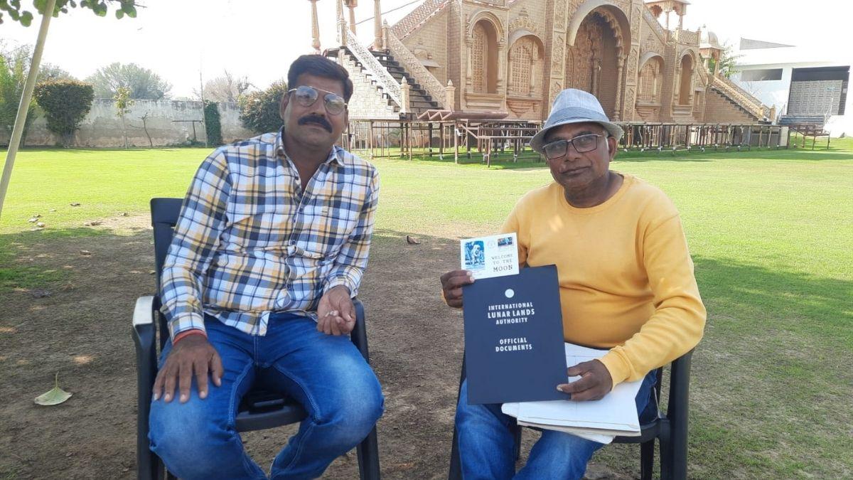 राजस्थान के झुंझनू जिले के कारोबारी ने खरीदी है चांद पर जमीन. (Photo: Aajtak)