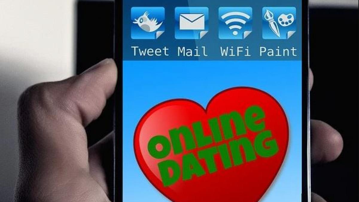 ट्रेडिंग ऐप के जरिए महिला से बलात्कार