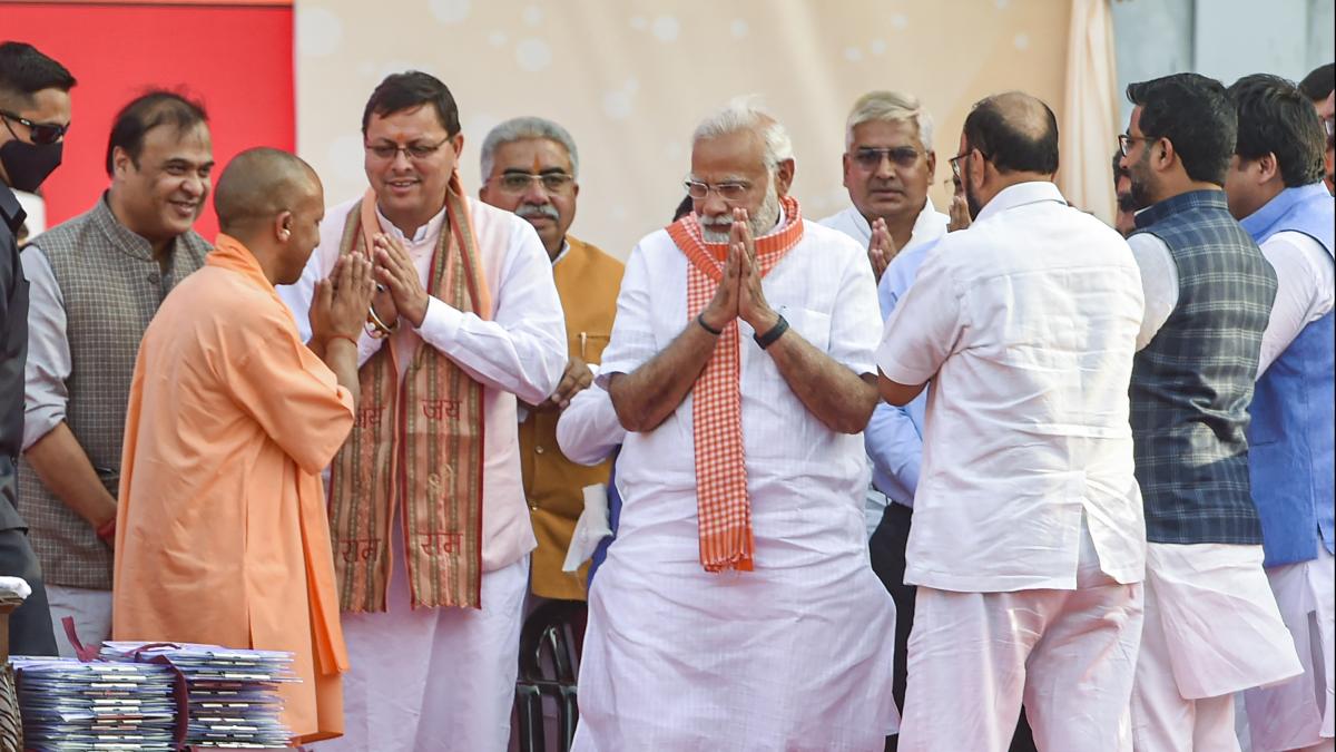 पुष्कर सिंह धामी, योगी आदित्यनाथ, पीएम नरेंद्र मोदी