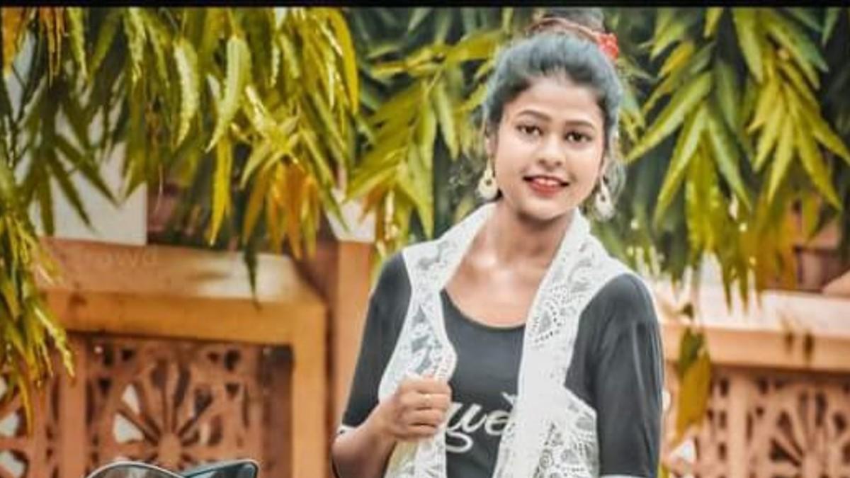 तुहिना खातून 12वीं में पढ़ती थी और टीएमसी में जुड़ी थी