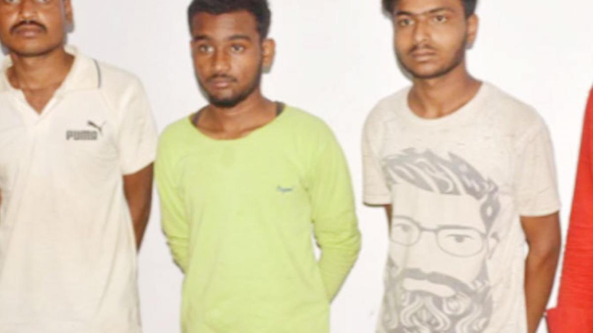 हत्या के आरोप में पुलिस ने 7 आरोपियों को गिरफ्तार किया