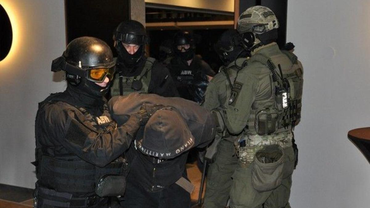 यूक्रेन बॉर्डर से रूसी जासूस गिरफ्तार, खुद को बता रहा था पत्रकार, 10 साल की हो सकती है सजा