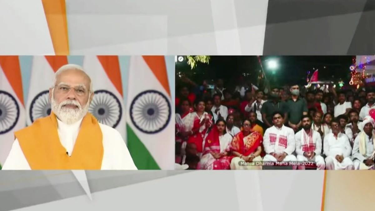 मतुआ धर्म महा मेला को संबोधित करते PM मोदी.