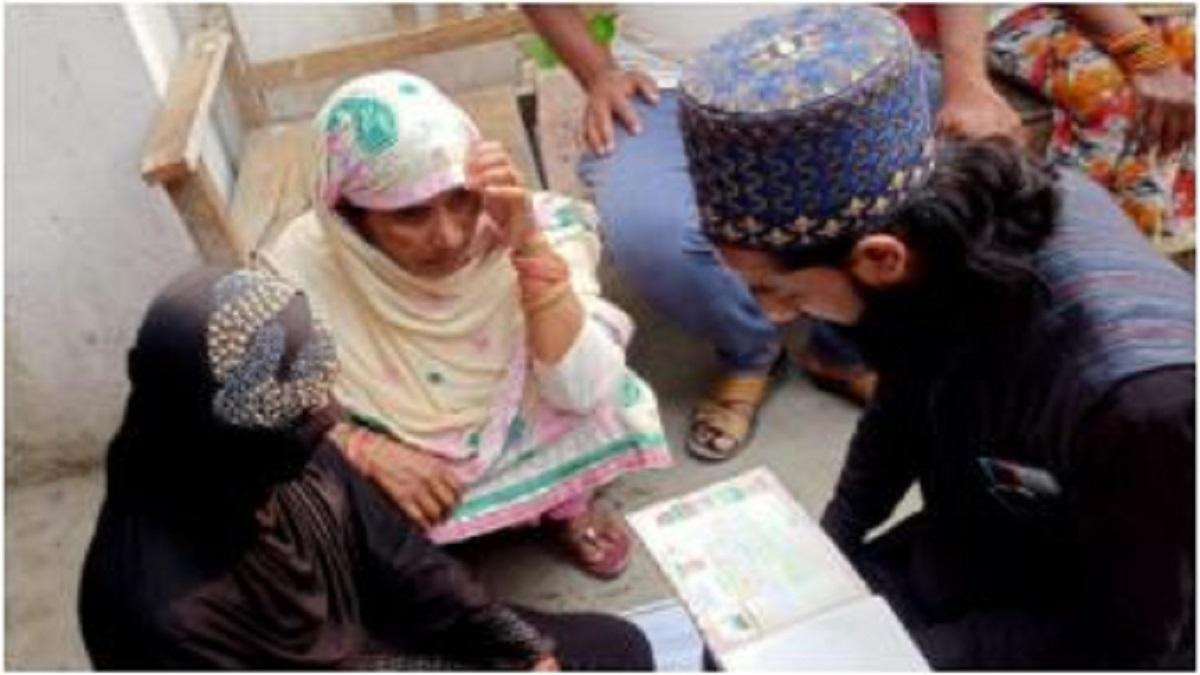 पुलिस थाने में प्रेमी से किया युवती ने निकाह.