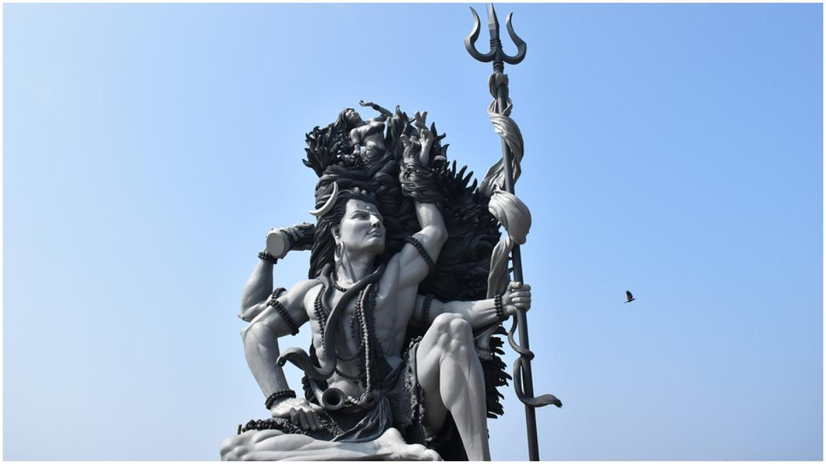 Holi 2022: जब क्रोध में आकर भगवान शिव ने कर दिया था कामदेव को भस्म, जानें होली से जुडी ये कथा (Photo Credit: Pixabay)