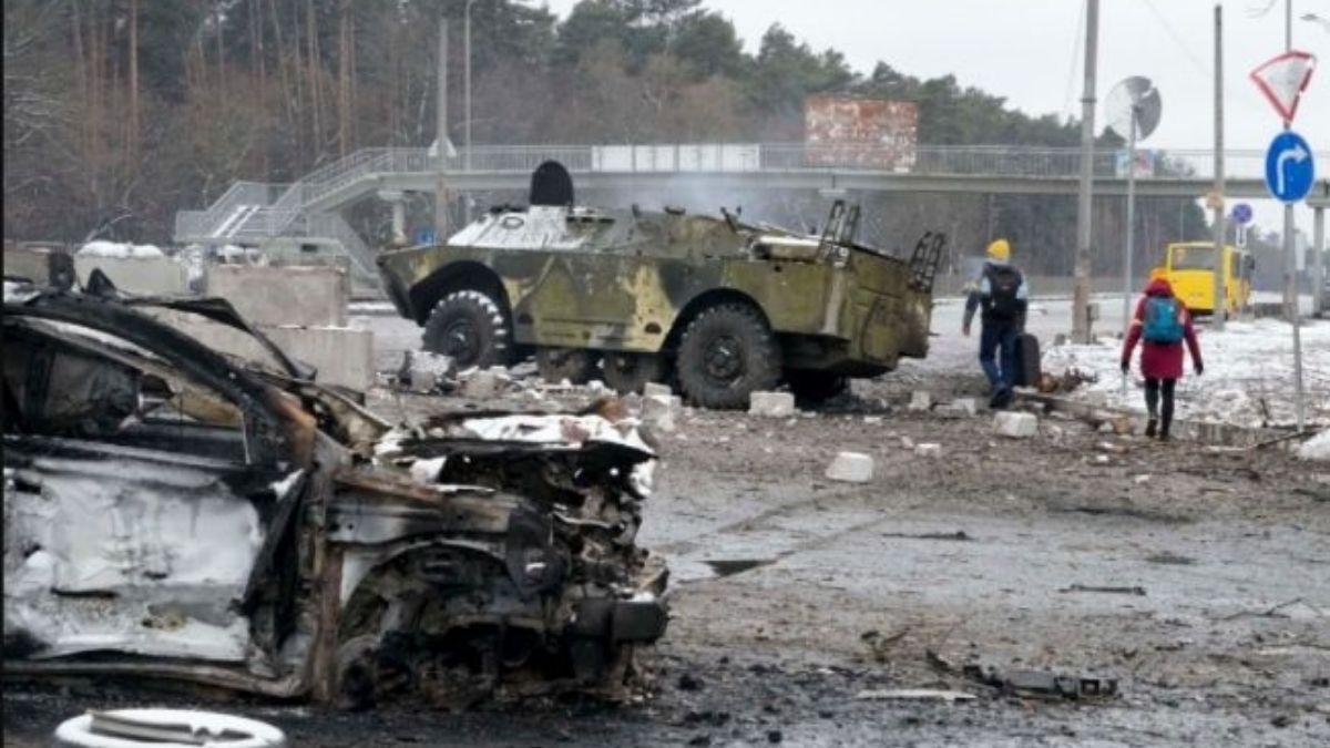 रूसी सैनिक कीव पर लगातार हमले कर रहे हैं