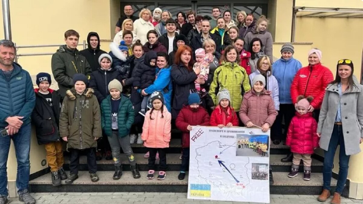 जैकब गोलाटा कई यूक्रेनी नागरिकों को अपनी बस से पोलैंड लेकर आए हैं