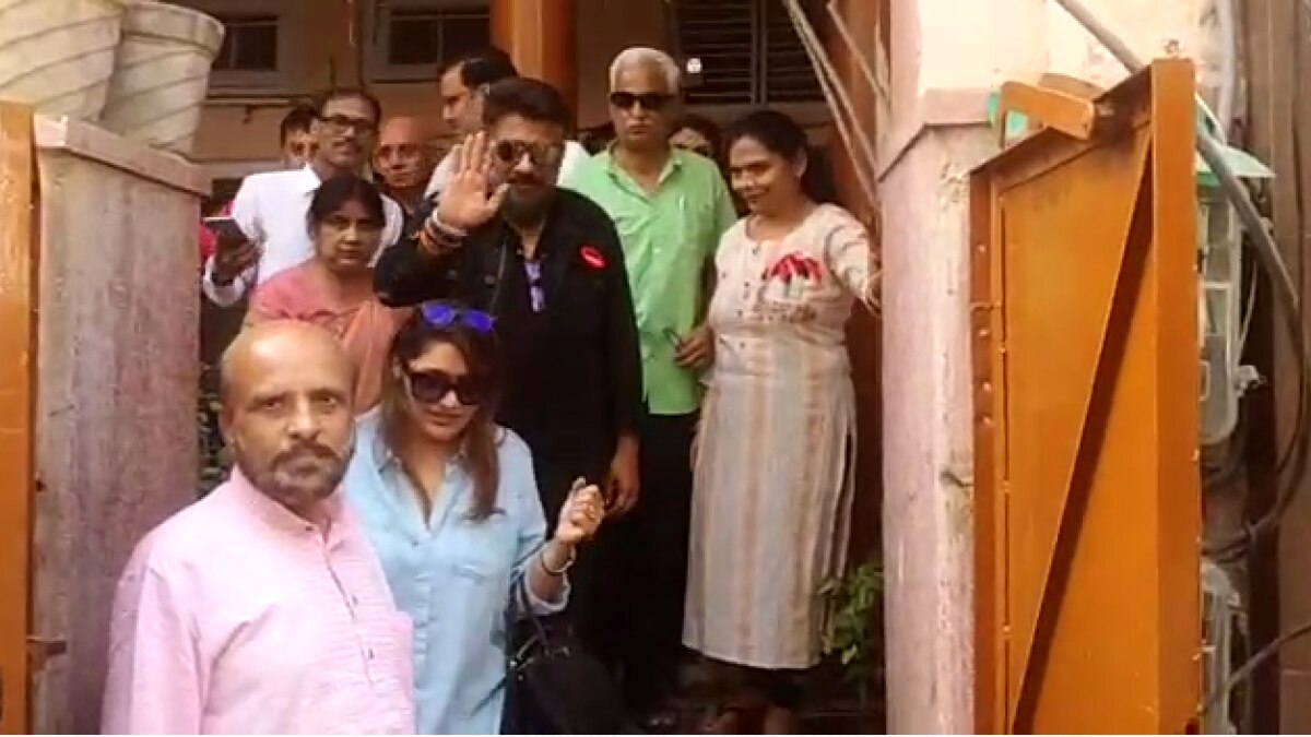 ननिहाल पहुंचे विवेक अग्निहोत्री