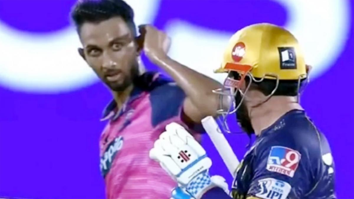 Prasidh Krishna and Aaron Finch