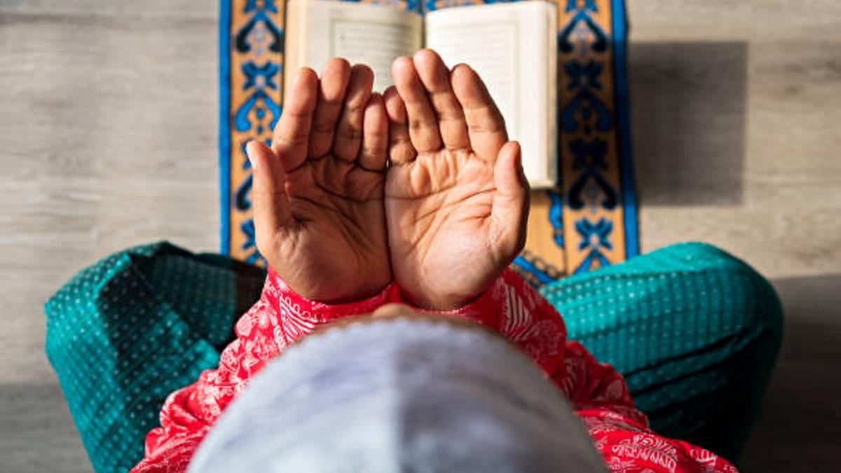 Ramadan 2022: आज शाम को देखा जाएगा रमजान का चांद, 3 अप्रैल को रखा जाएगा पहला रोजा (Photo: Getty Images)