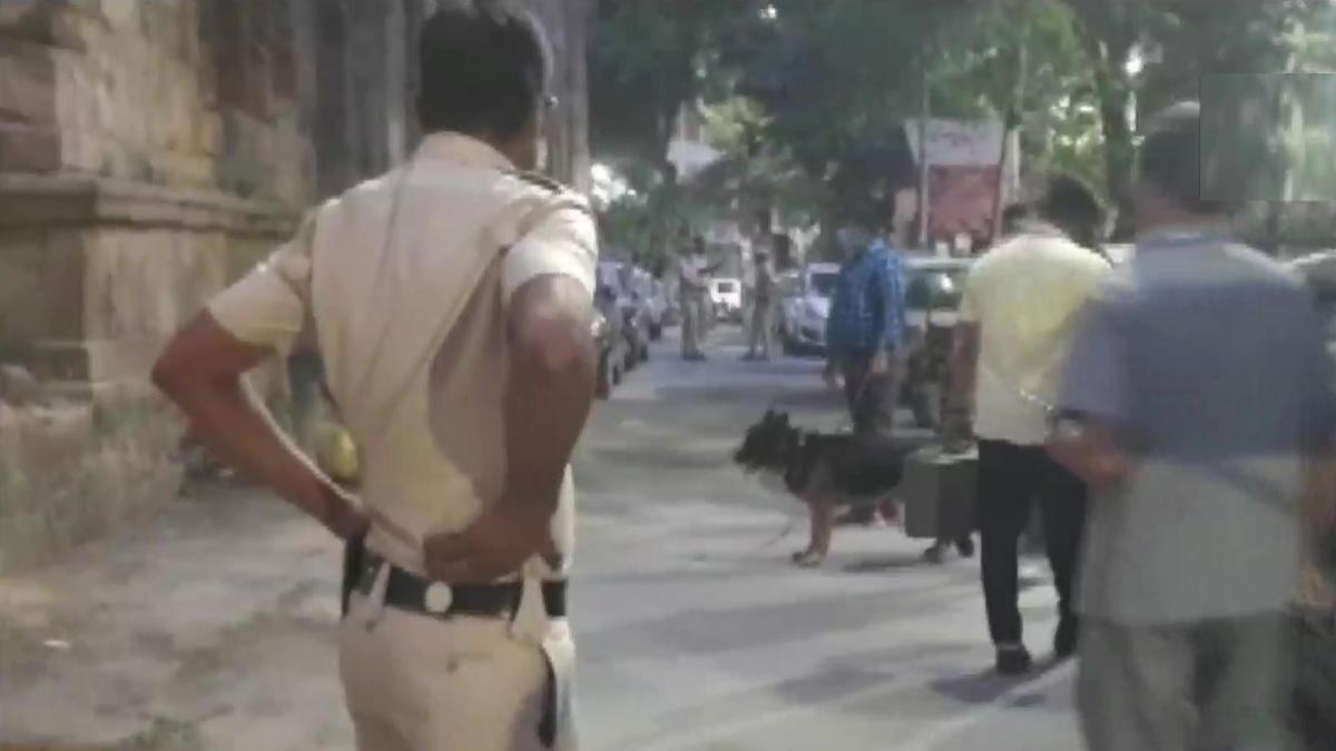 दिल्ली पुलिस मौके पर पहुंची है. फाइल फोटो-16:9