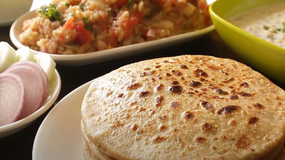 Sattu Paratha: गर्मियों के लिए स्वादिष्ट और पौष्टिक ऑप्शन है सत्तू का पराठा, ब्रेकफास्ट में ऐसे करें तैयार - How to make sattu paratha Recipe in hindi Sattu Benefits Summer ...