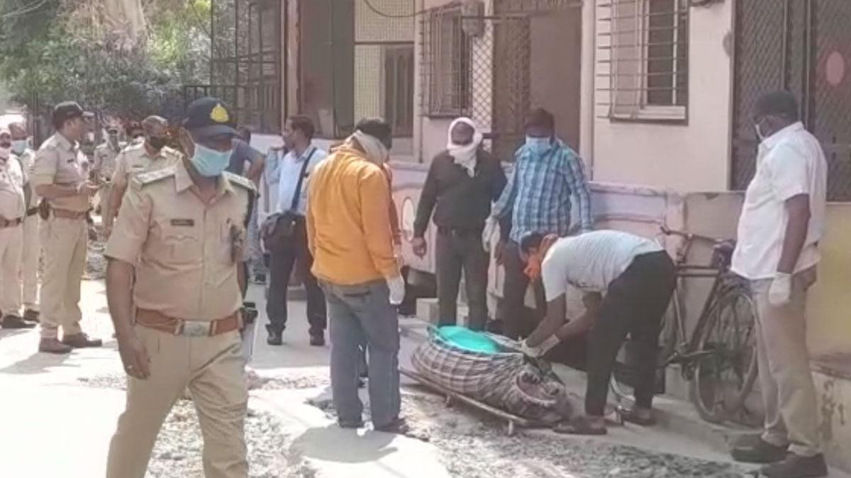 उज्जैन में एक परिवार के तीन लोगों की हत्या 