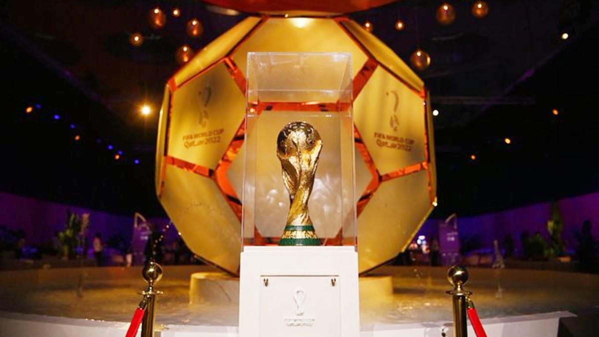 FIFA World Cup 2022 Trophy (@FIFA)