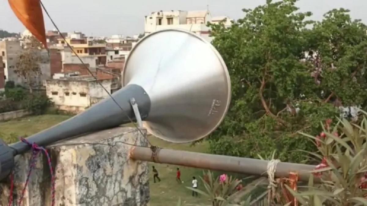 मौलाना का कहना था कि हर किसी को अपना धर्म प्रसार की आजादी है.