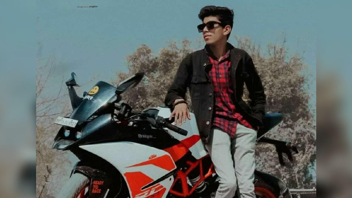 शिवम की मामी ने बताया कि वह पढ़ने में बहुत होशियार है.