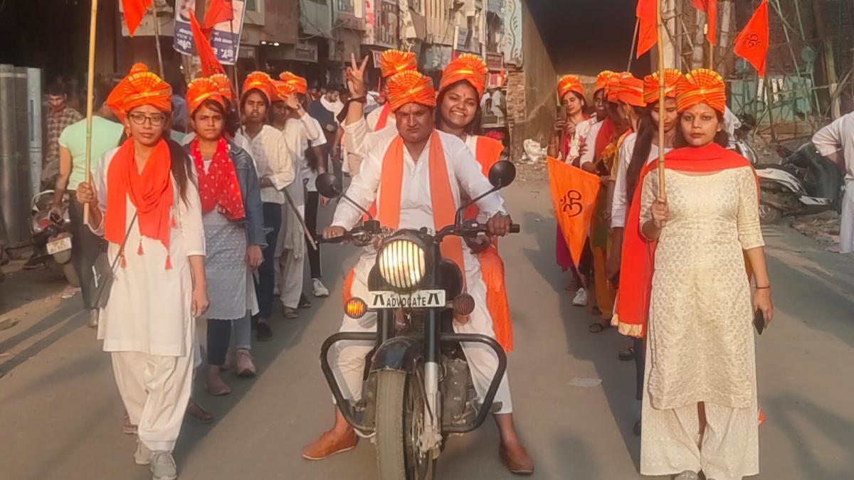 मुरादाबाद में निकाली गई भगवा यात्रा