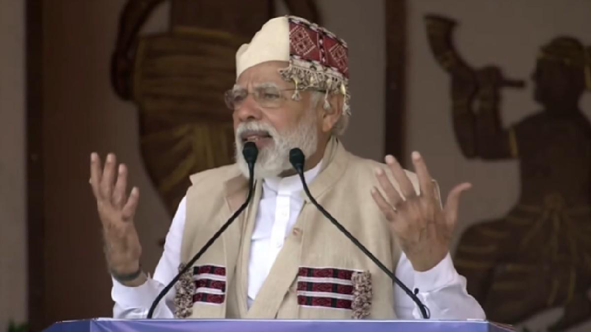 पीएम मोदी गुरुवार को असम दौरे पर पहुंचे. 