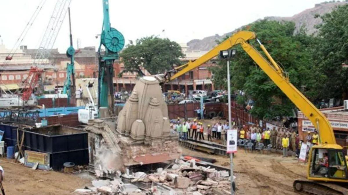 अलवर में मंदिर तोड़ने के बाद सियासत तेज हो गई है (फाइल फोटो)