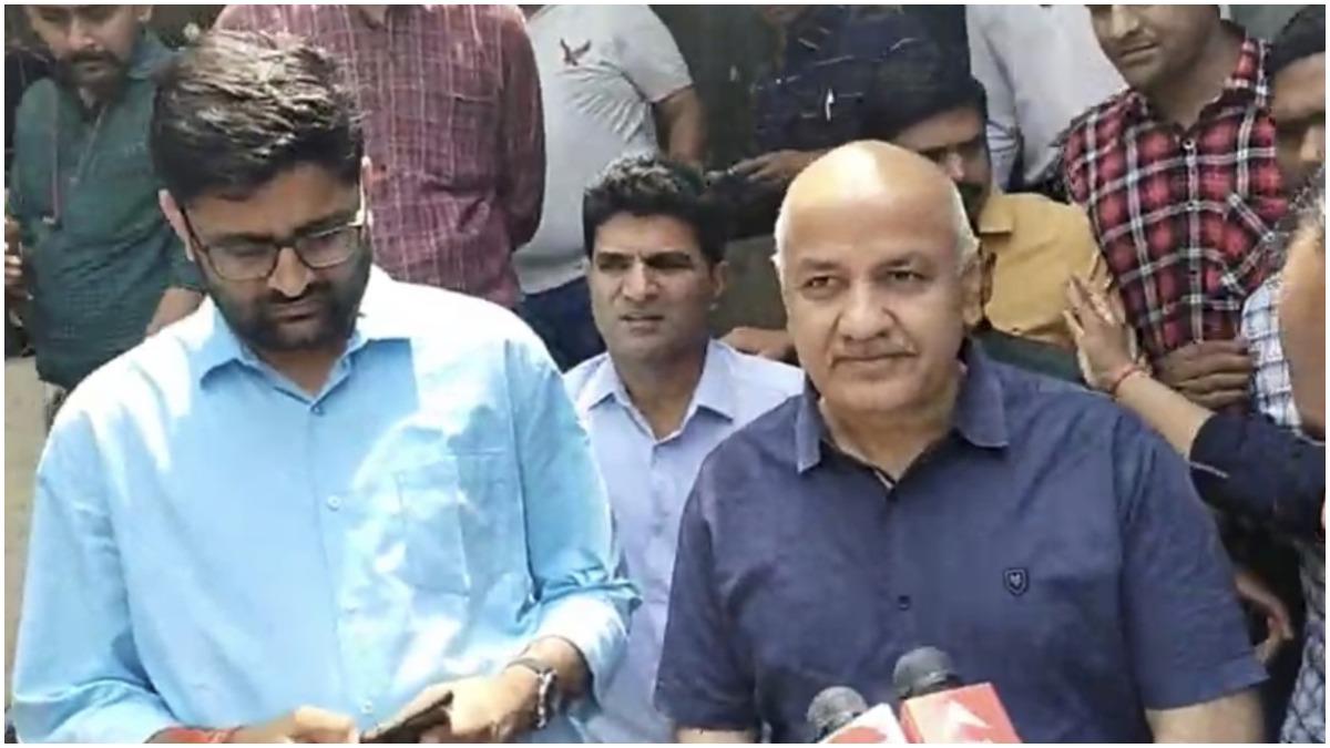 गुजरात दौरे पर मनीष सिसोदिया