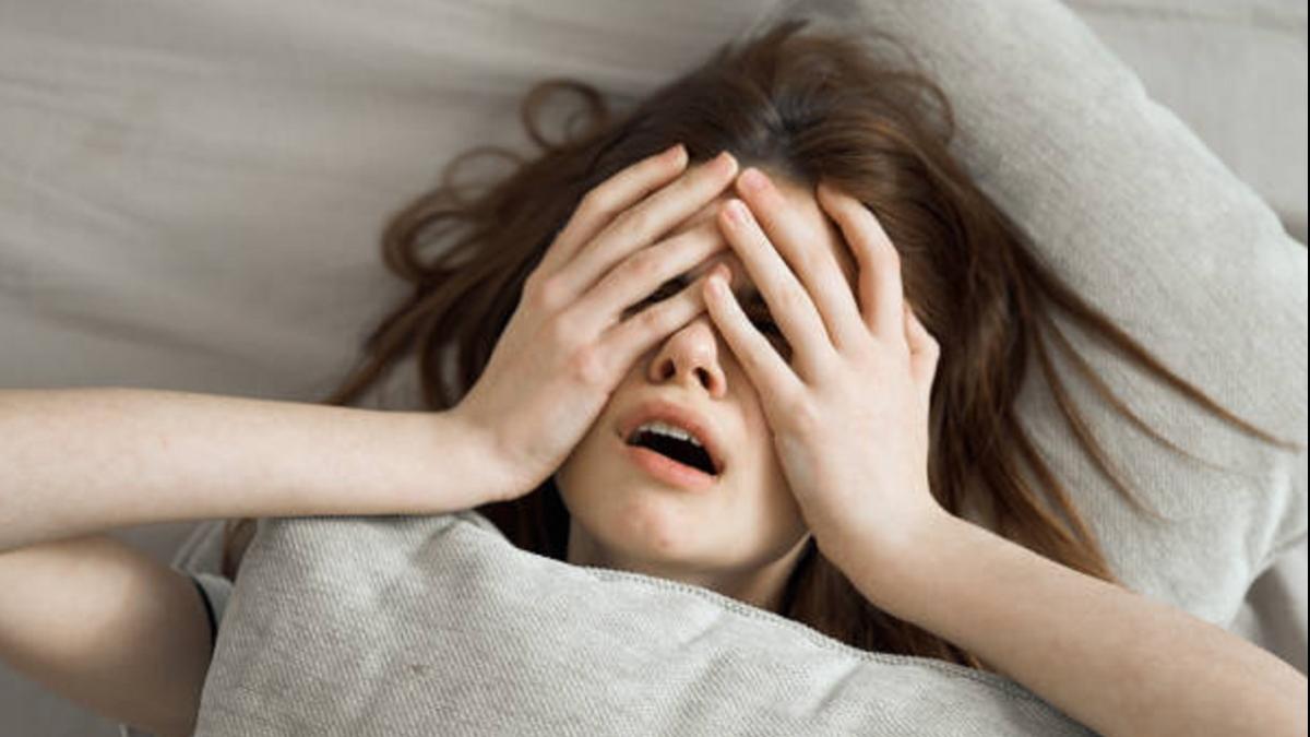 इन वजहों से उड़ रखी है लोगों की रातों की नींद, आप ना करें ये गलतियां (Photo: Getty Images)
