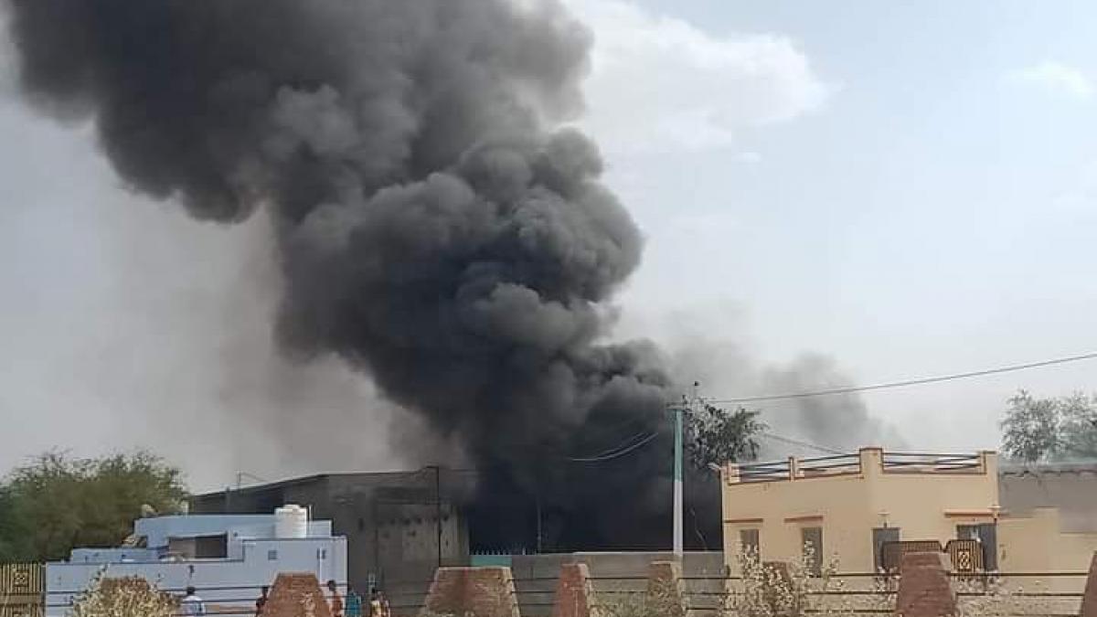 रुई फैक्ट्री में भीषण आग