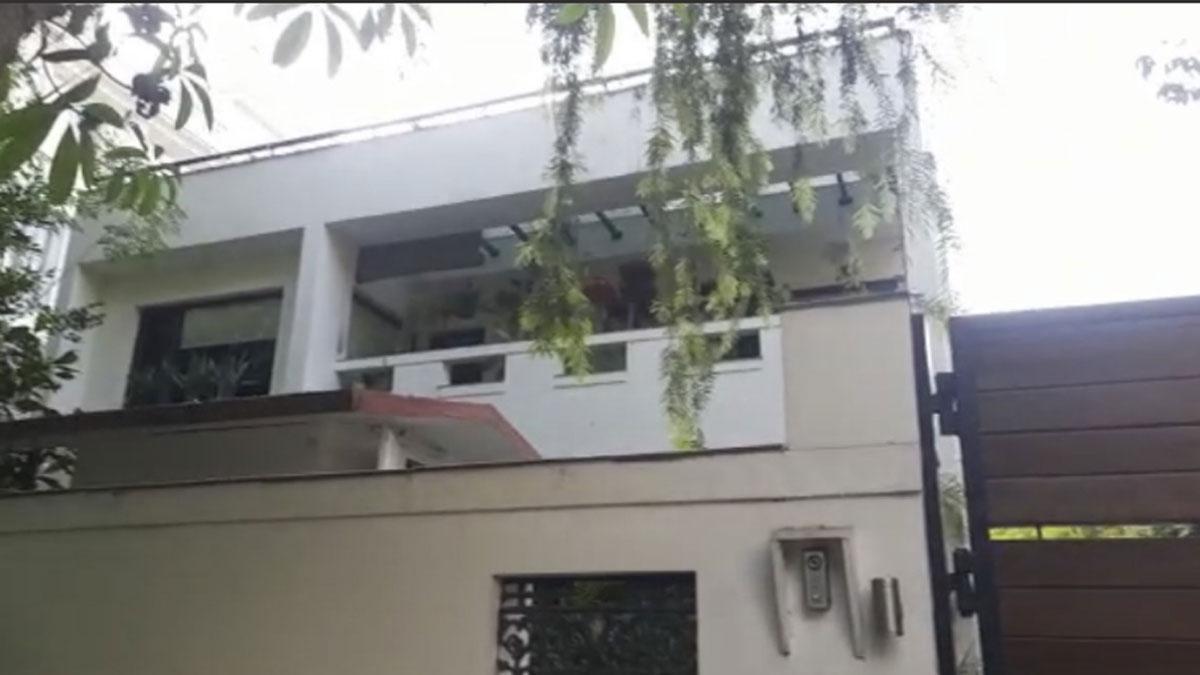 दिल्ली में एक मकान से 4 करोड़ रुपये के गहनों की लूट (फोटो-आजतक)