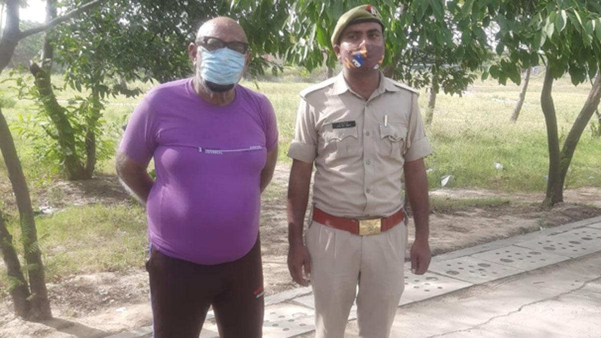 चित्रकार मौरिस राइडर यौन शोषण के आरोप में अरेस्ट (फोटो-आजतक) 