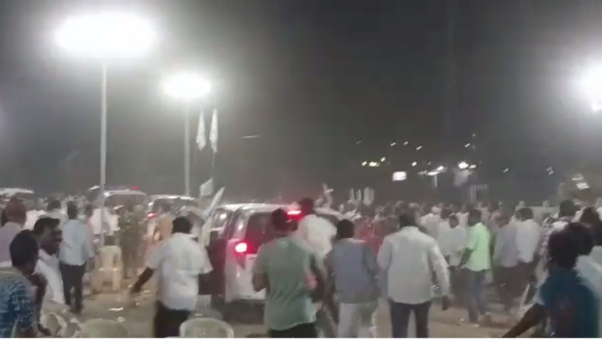 पश्चिम बंगाल: टीएमसी की सभा में जमकर हंगामा, सभा स्थल पर तोड़फोड़