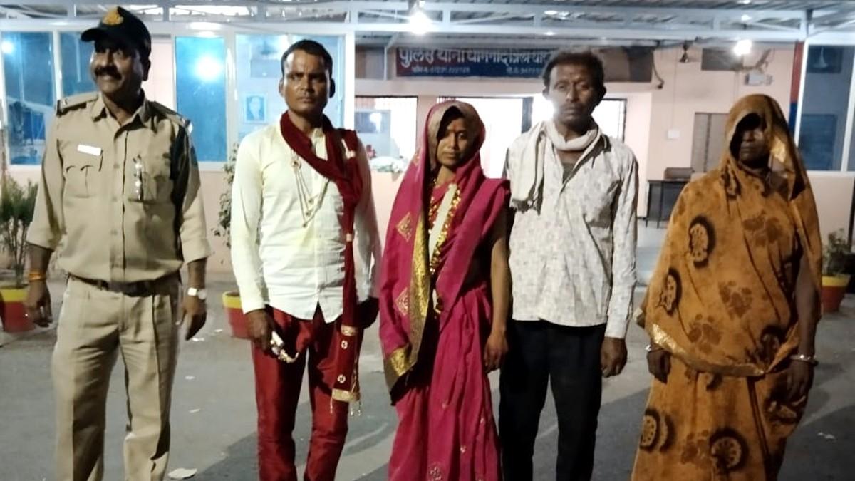 दूल्हे पक्ष के लोगों ने थाने में शिकायत दर्ज करवाई. 