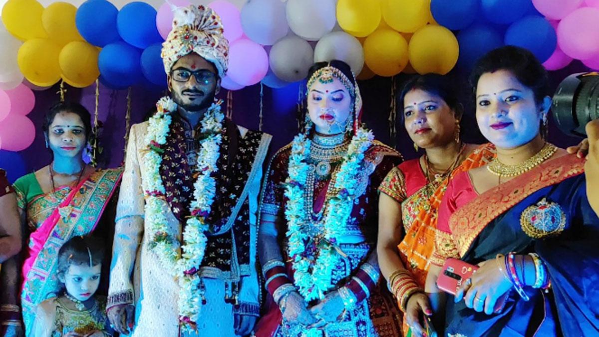  हाजीपुर में महिला मरीज की बेटी की शादी स्वास्थकर्मी से हुई (फोटो-आजतक)