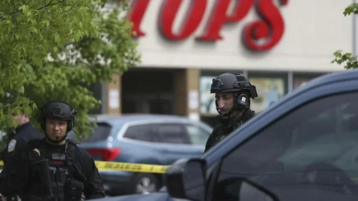 18 साल के हमलावर ने अपनी दादी को मारी गोली, फिर स्कूल में बच्चों को बनाया निशाना, टेक्सास में 21 की मौत