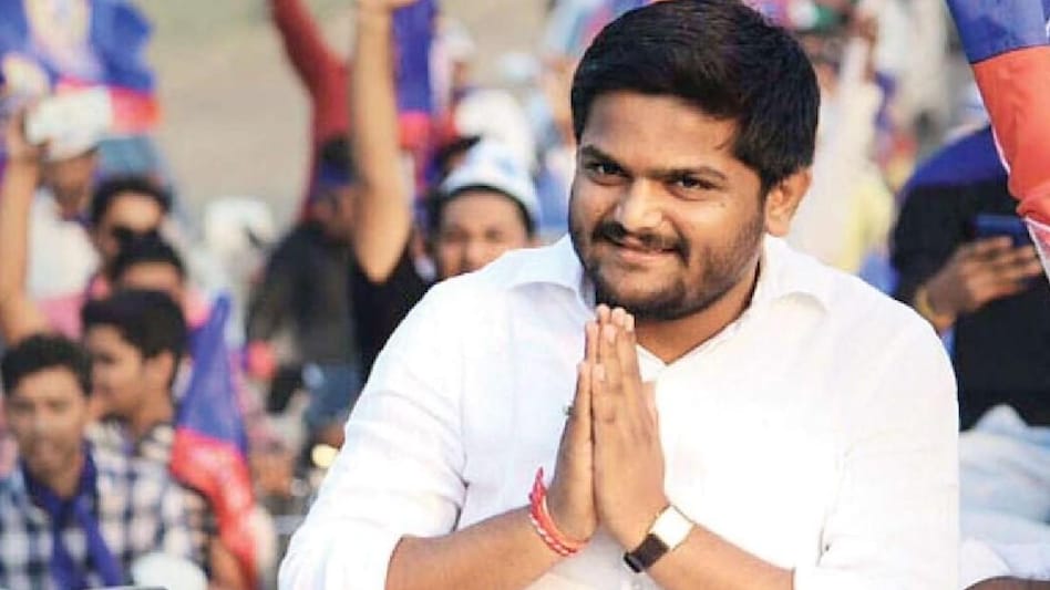 इस्तीफा देने के बाद हार्दिक पटेल का बड़ा आरोप, बोले- कांग्रेस सबसे बड़ी  जातिवादी पार्टी - gujarat election hardik Patel congress rahul gandhi  naresh patel bjp ntc - AajTak