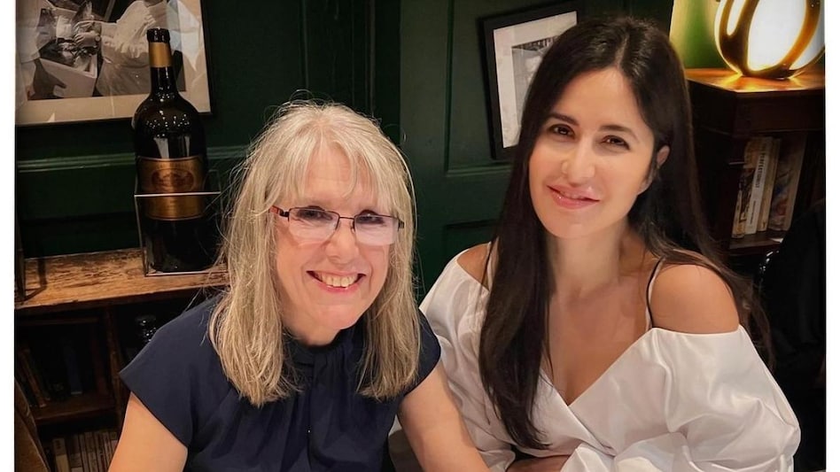 Katrina Kaif की मां ने चुनी सादगी की जिंदगी, लंदन छोड़ मदुरै में रहने की ये है खास वजह 6 katrina kaif with mother