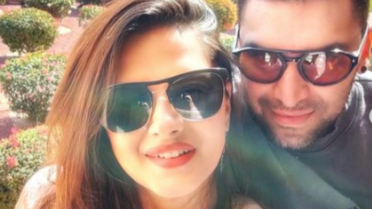 शादी के 8 साल बाद पिता बने 'थंगाबली' Nikitin Dheer, पत्नी Kratika Sengar Dheer ने दिया बेटी को जन्म