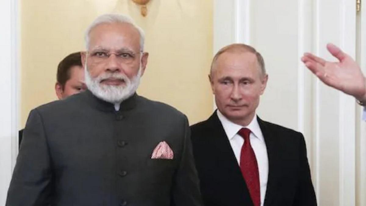 प्रधानमंत्री नरेंद्र मोदी और रूस के राष्ट्रपति व्लादिमीर पुतिन