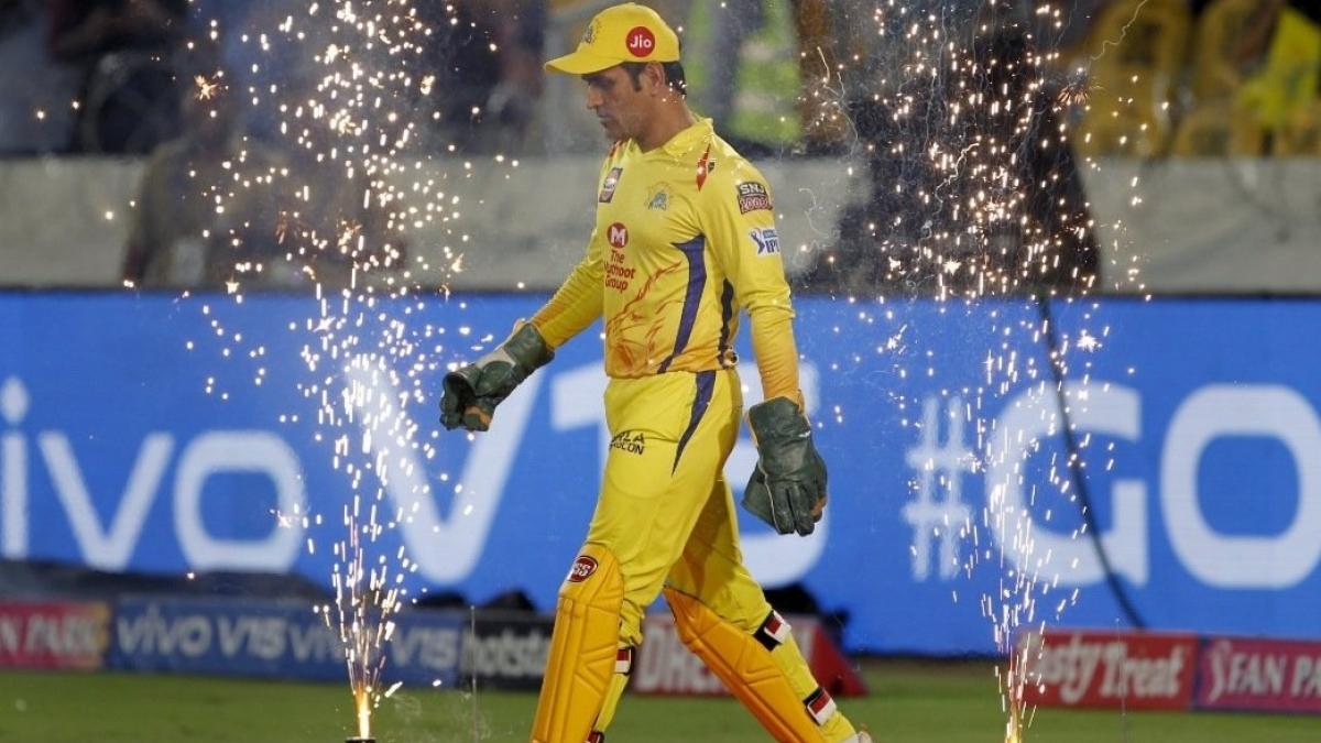 MS Dhoni IPL 2022: ऐसा पहली बार हुआ है! पहले अचानक छोड़ी कप्तानी, संकट में धोनी ने फिर संभाली कमान - Ms dhoni Chennai super kings captaincy returns ravindra jadeja first time