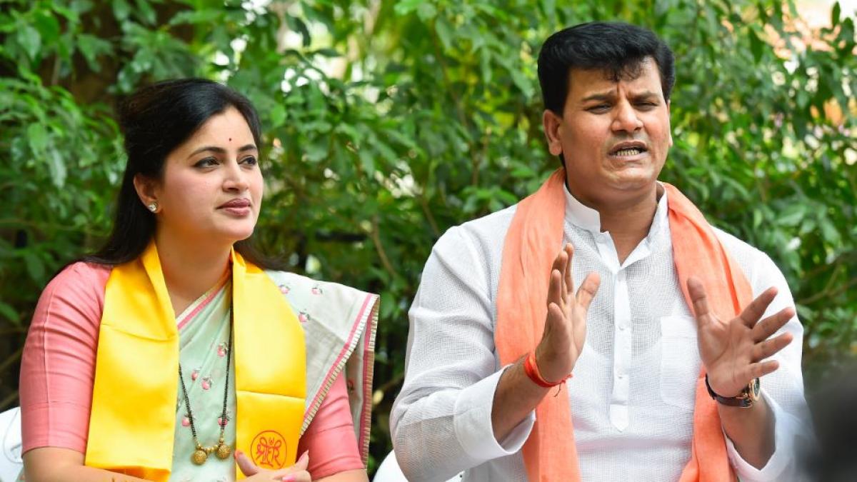 नवनीत राणा और उनके पति रवि राणा (पीटीआई)