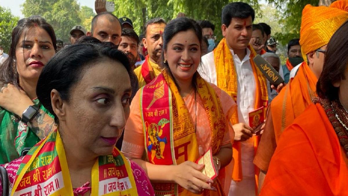 दिल्ली के कनॉट प्लेस स्थित हनुमान मंदिर में पाठ करेंगी नवनीत राणा 