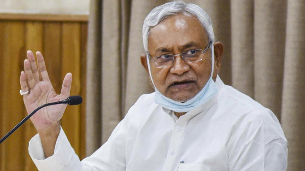 बिहार के मुख्यमंत्री नीतीश कुमार जातिगत जनगणना कराने पर अड़े हुए हैं. (फाइल फोटो-PTI)