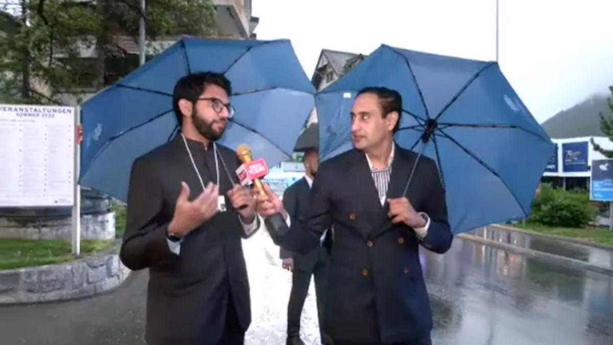 राजनीति घर पर, यहां हम सब भारतीय हैं, दावोस में बोले आदित्य ठाकरे