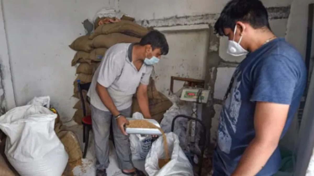 UP Govt orders ineligible beneficiaries to surrender their ration card