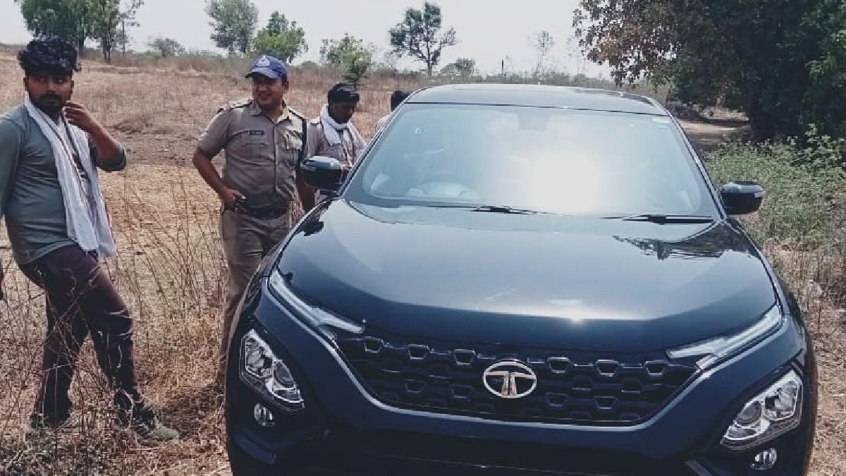 लावारिस हालत में मिली गाड़ी. 