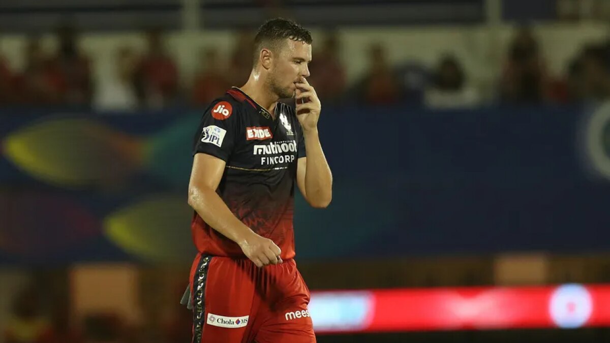 Josh Hazlewood (@IPL)