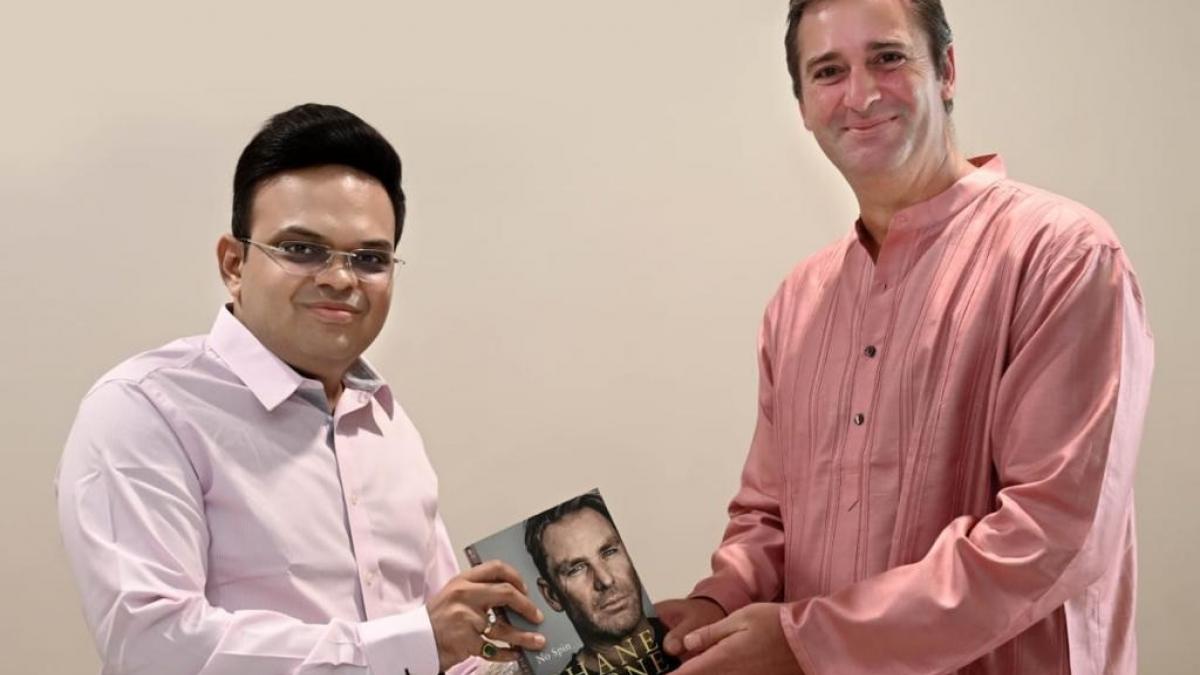 Jason Warne and Jay Shah: बीसीसीआई सचिव जय शाह से मिले शेन वॉर्न के छोटे भाई जेसन, भेंट की स्पेशल बुक
