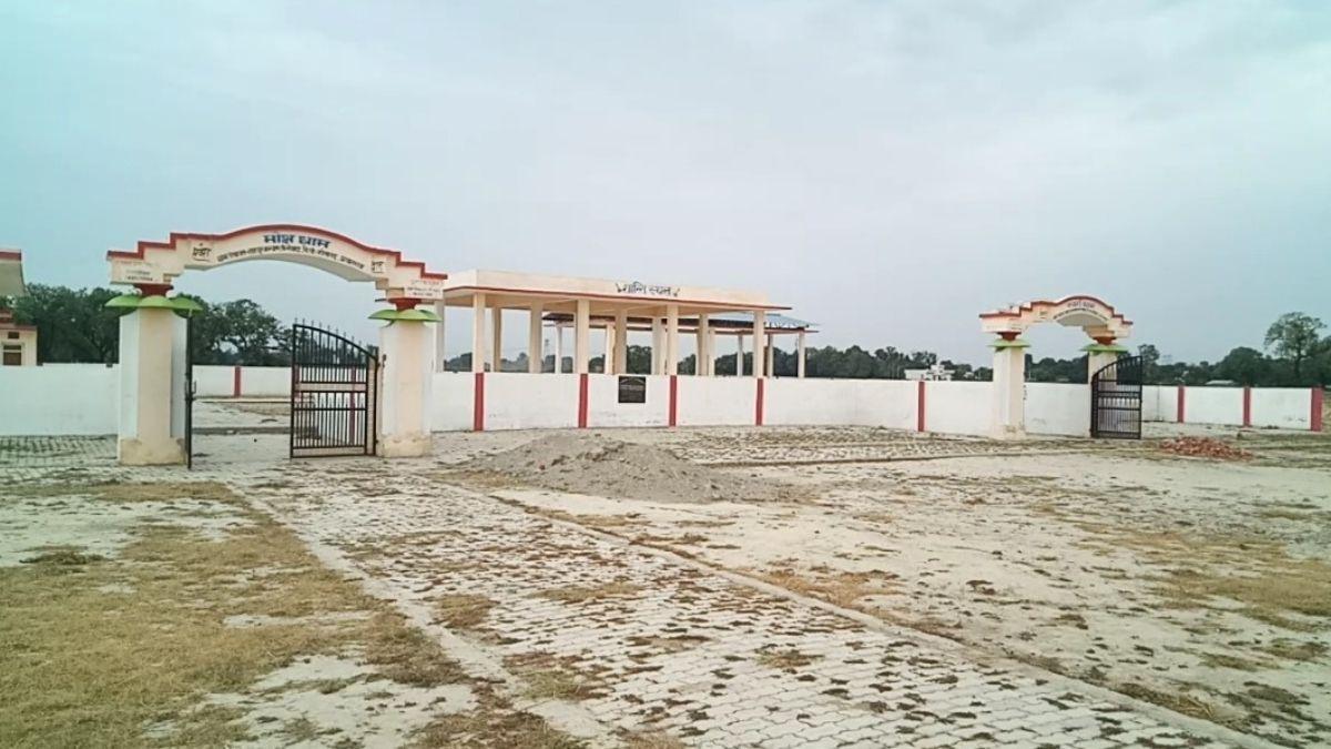 शहरों को टक्कर दे रहा प्रयागराज का आदर्श गांव. (Photo: Aajtak)