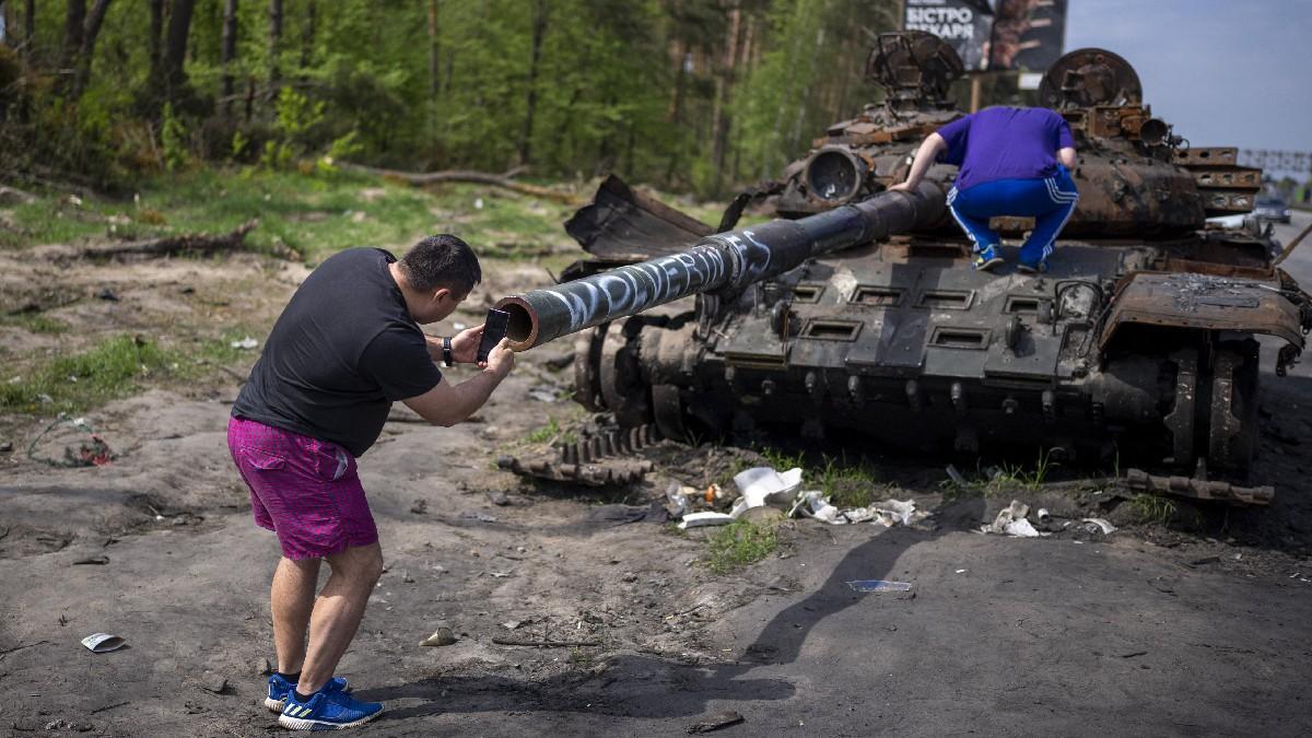 Ukraine: निष्क्रिय क्लस्टर बम घर ले आया 12 साल का बच्चा, फटने से मौत