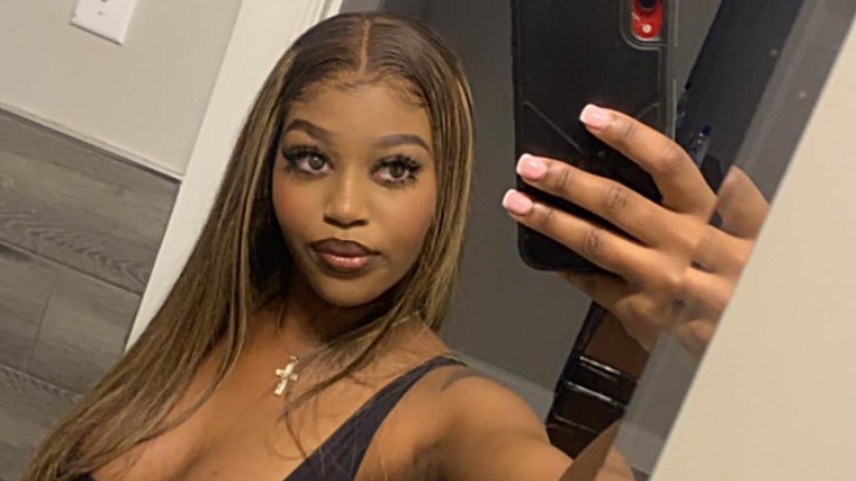 मॉडल ने ऑनलाइन प्रॉपर्टी बुक की थी. (Credit-@foxybeautylab/Instagram)