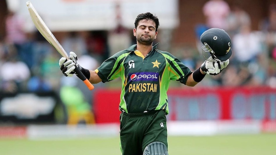 Ahmed Shehzad: 'धोनी के कारण कोहली ऊंचाइयों तक पहुंचे, PAK में सीनियर्स को दूसरों की सफलता बर्दाश्त नहीं होती', Pak क्रिकेटर का छलका दर्द - Ahmed Shehzad on ...