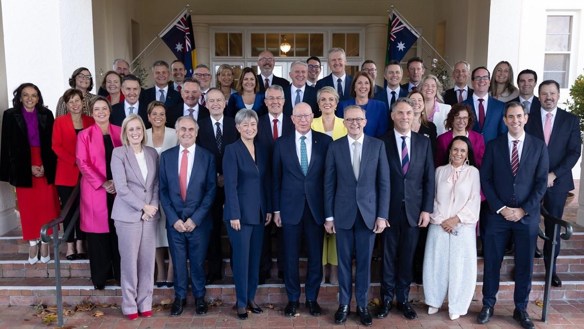 ऑस्ट्रेलिया में पहली बार दो मुस्लिम बने मंत्री, कुरान लेकर ली पद की शपथ